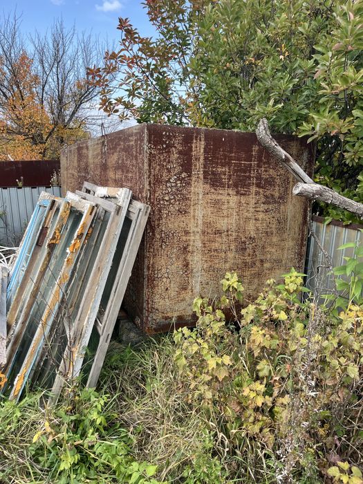 Продам Емкость под воду.