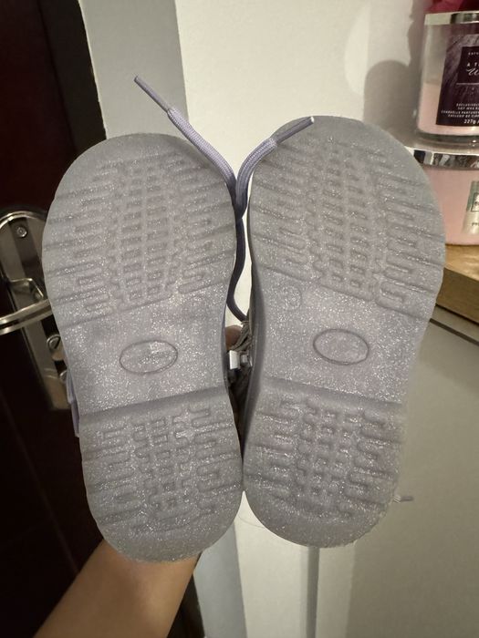 Vand cizmulite 25 impecabile imblanite