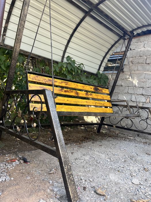 Садовое качеля  .