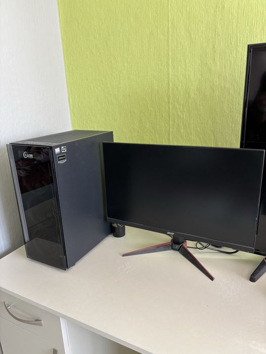 Компютър с AMD Ryzen 5 + монитор Acer VG240Y
