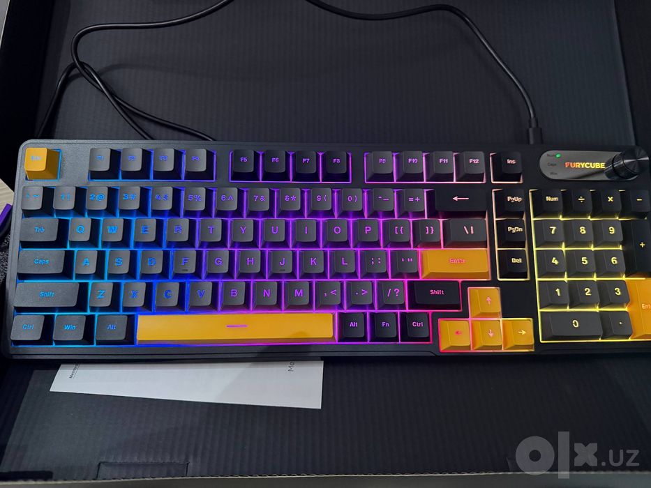 Продается новая клавиатура RGB
