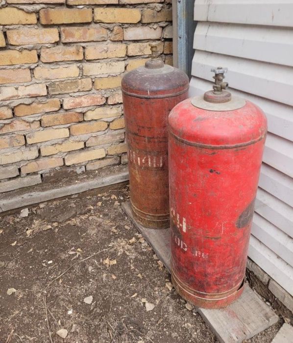 Продам газовые баллоны