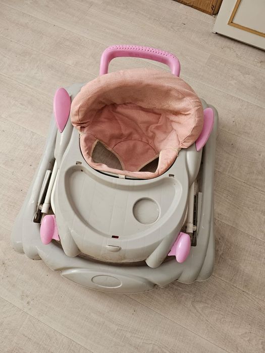 Детский велосипед, ходунок, стол для кормления