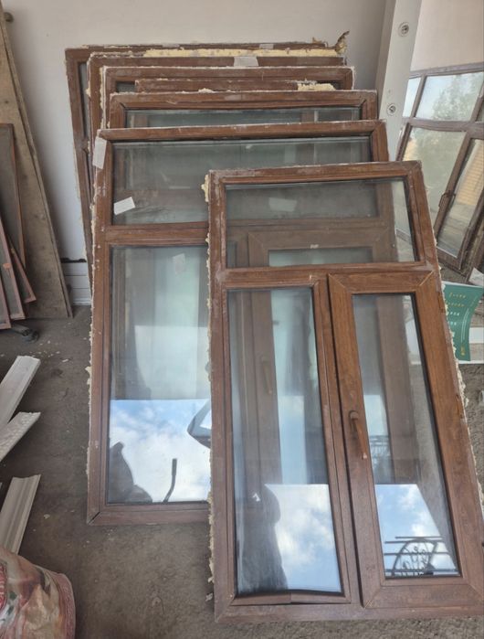 Пластик терезелер подоколниктар