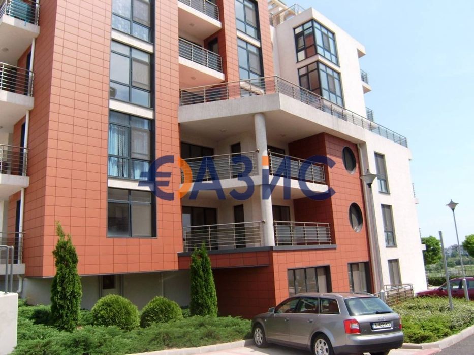 Продава се Тристаен апартамент в Бургас, Център - 89 кв.м за 1209 €/кв.м - Снимка #11