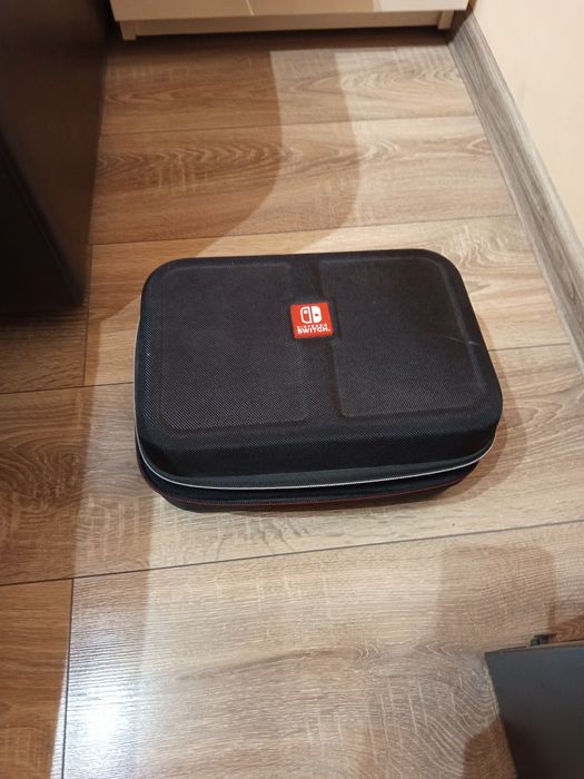 Vând  Nintendo switch