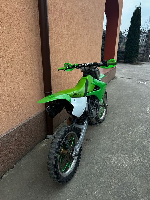 Dezmembrez kawasaki kx 80 sau se vinde întreg