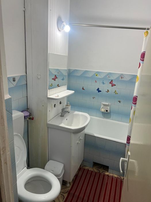 Închiriez garsoniera