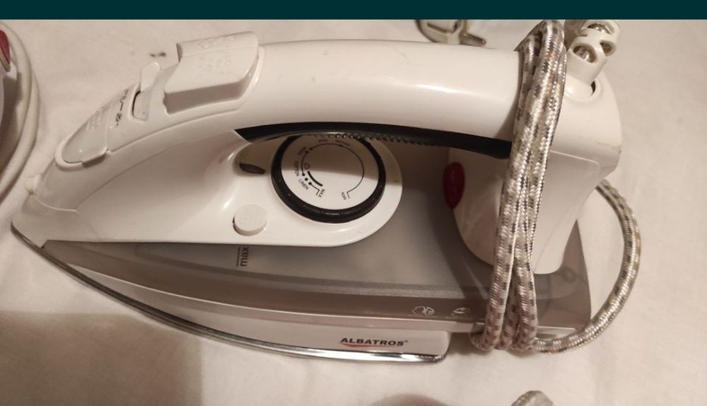 Fier de calcat  cu aburi