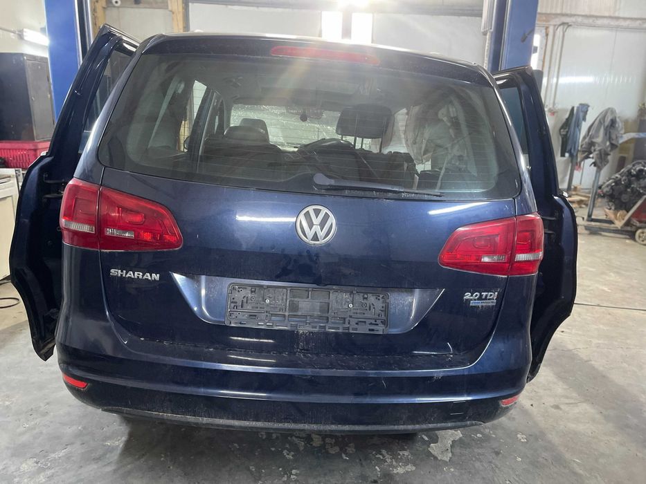 Dezmembram Volkswagen Sharan 2011