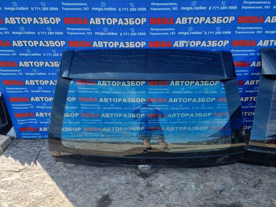 Кришка богажника BMW E53. X5