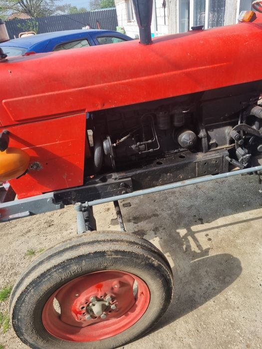 Tractor de vanzare