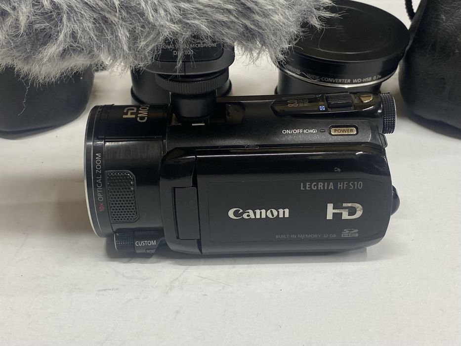 Camera video HD CMOS Canon Legria HF S10E Obiective