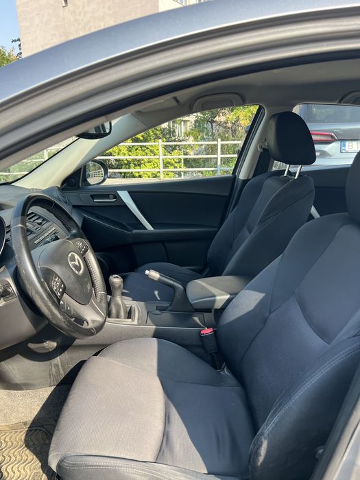 MAZDA 3 2010 — imagine 5