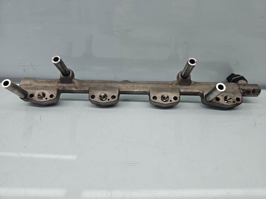 Rampa injectoare Bmw X1 (F48,F49) [Fabr 2015-2022] 14018510 2.0 Benz B