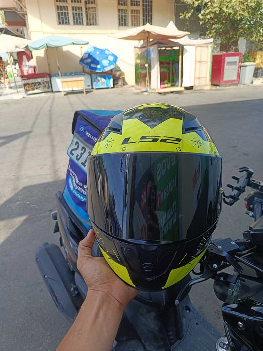 Motosikl skuter moped kaska shlem