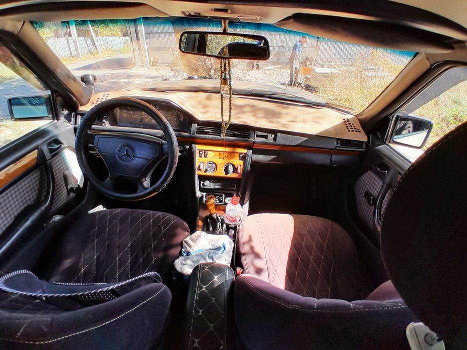 Продам машину mersedes