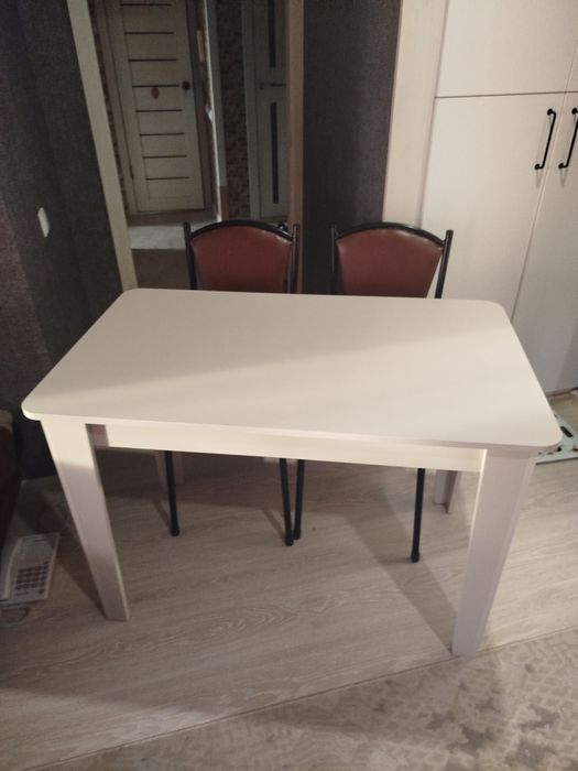 Стол обеденный новый