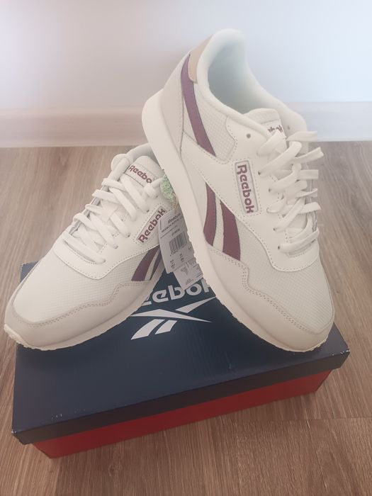 Продам мужские кроссовки Reebok