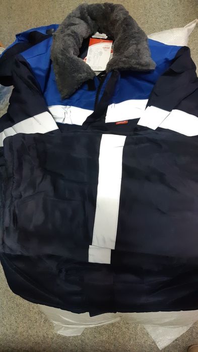 Зимняя спец одежда,куртка и брюки