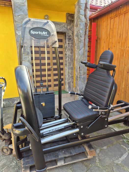 Presă picioare multifuncțională/ Hack Squat SportsArt !!!