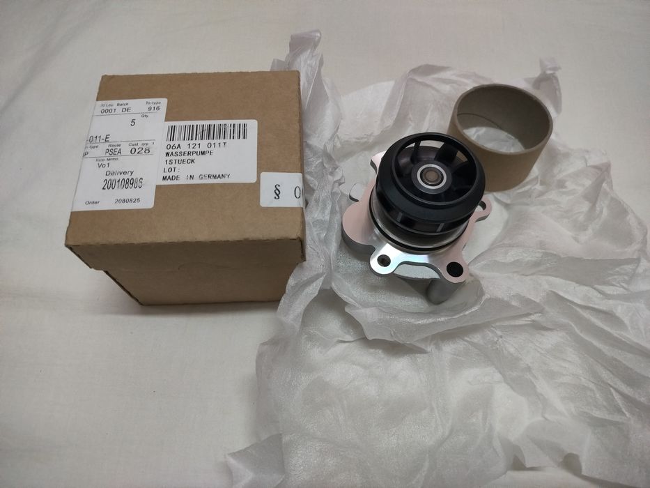 Помпа (насос охлаждения) пассат б5