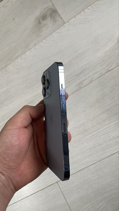 Айфон 13 про срочно продам