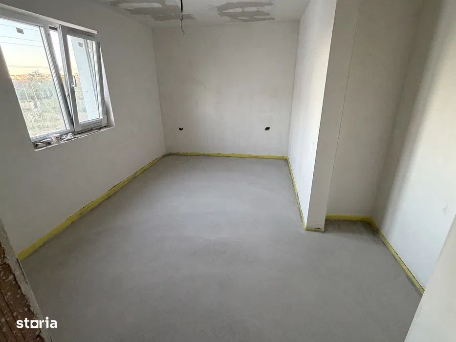 Duplex de vanzare Cetate - Zona piata
