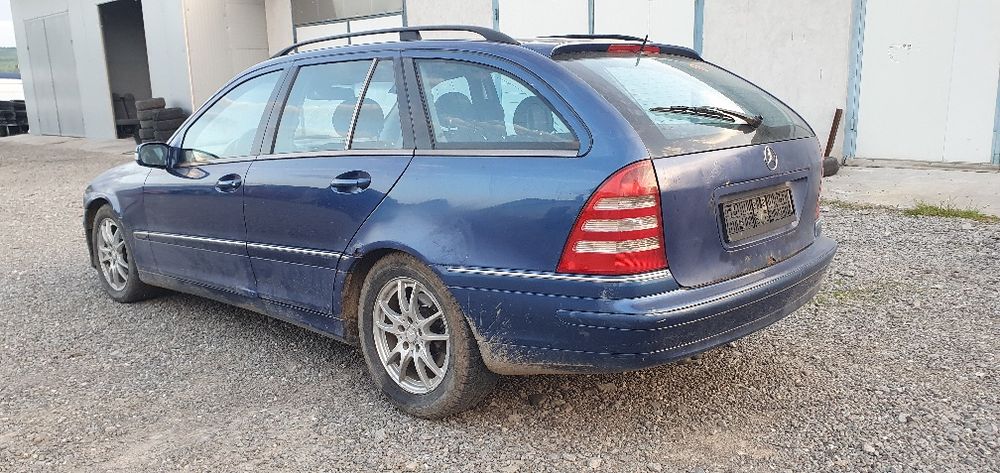 Piese Mercedes C class an fabricație 2004