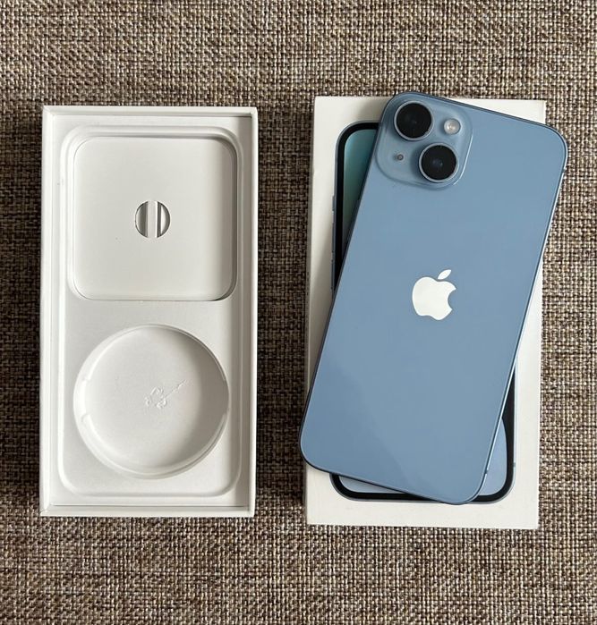 iPhone 14 128 GB в идеальном состоянии, акб:84%