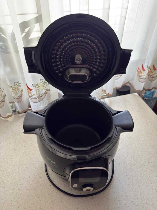 Multicooker sub presiune Tefal Cook4Me+ Connect 150 retete, CA NOU