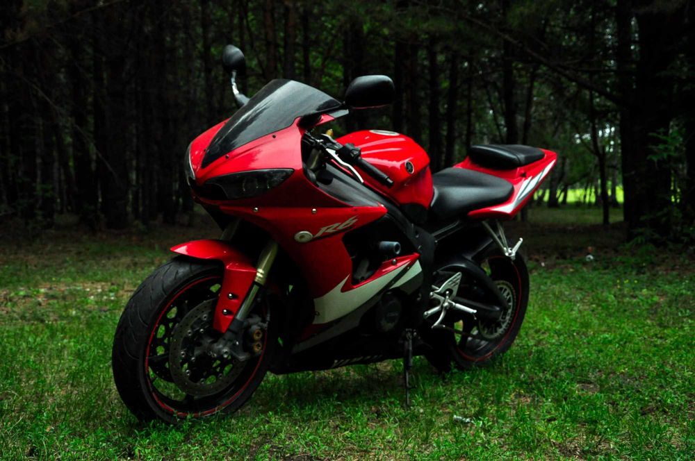 Cпортбайк Yamaha R6