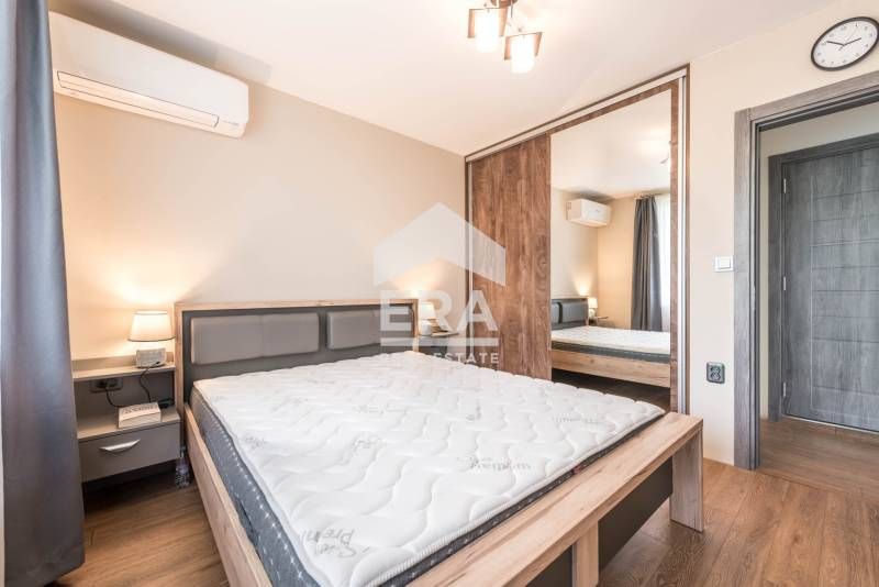 Продава се Тристаен апартамент в Варна, Възраждане 3 - 105 кв.м за 1991 €/кв.м - Снимка #8