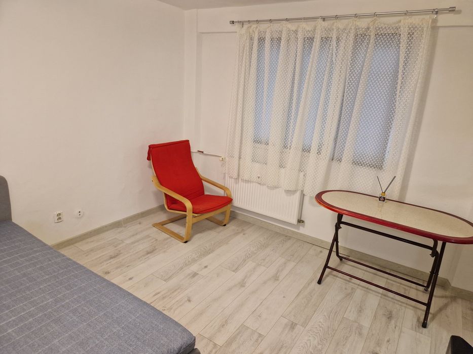 Proprietar ,bdul Lacul Tei, Lukoil 310 €