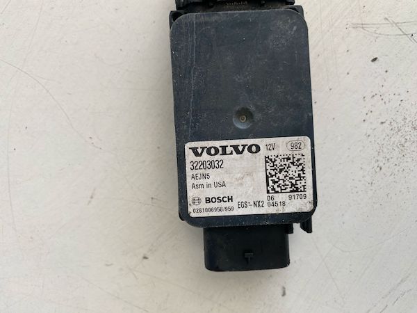 Senzor lambda Volvo XC90 S90 V90 S60 V60 2015+ 32203032