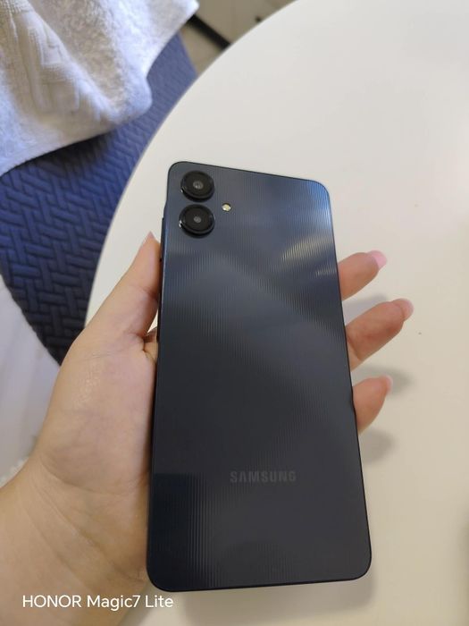 Vând Samsung A06