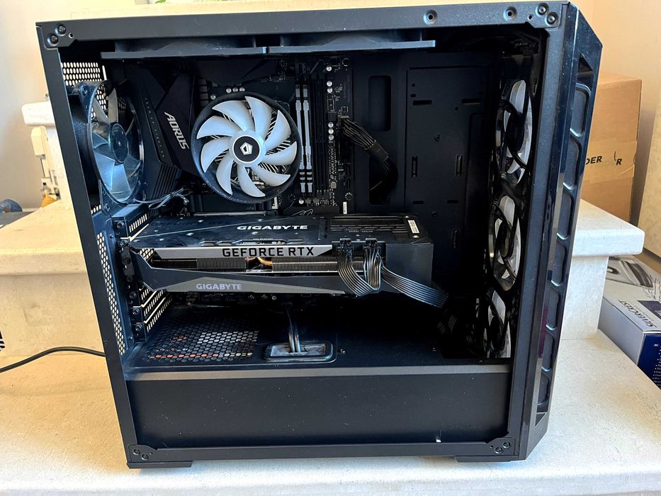 Гейминг компютър RTX 3070ti, Ryzen 5 3600, 16gb DDR4, 512gb NVMe