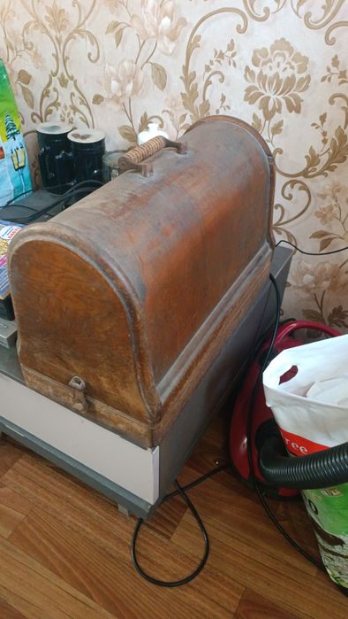 Продам швейный машинка Singlr