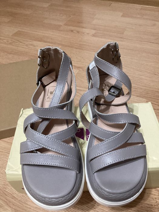 Обувь женская НОВАЯ, каждая со скидкой по 5.000