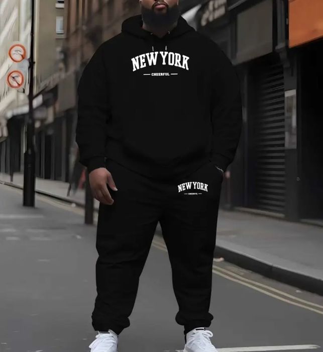 Продам спортивный костюм