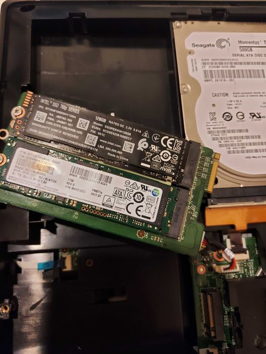 Laptop Gaming MSI GT72S 6QE Dominator Pro G