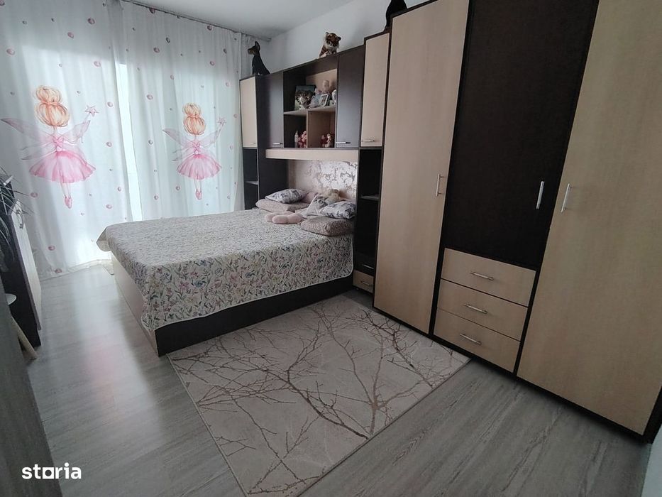 Vanzare Apartament 3 camere semidecomandat, 59 mp, Florilor