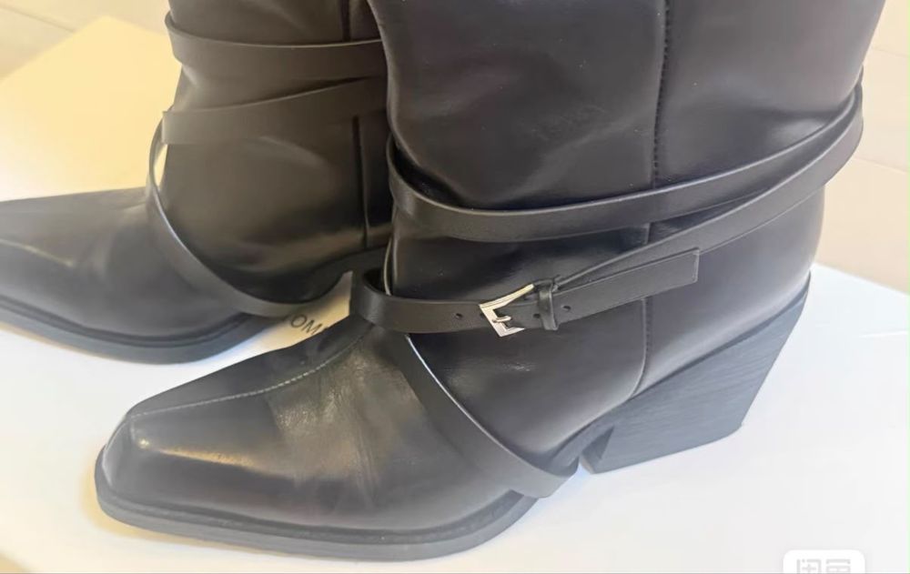 Кожаные сапоги фирмы Customized