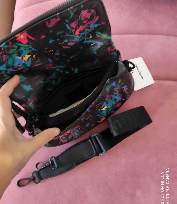 Desigual нова малка чанта с две дълги дръжки
