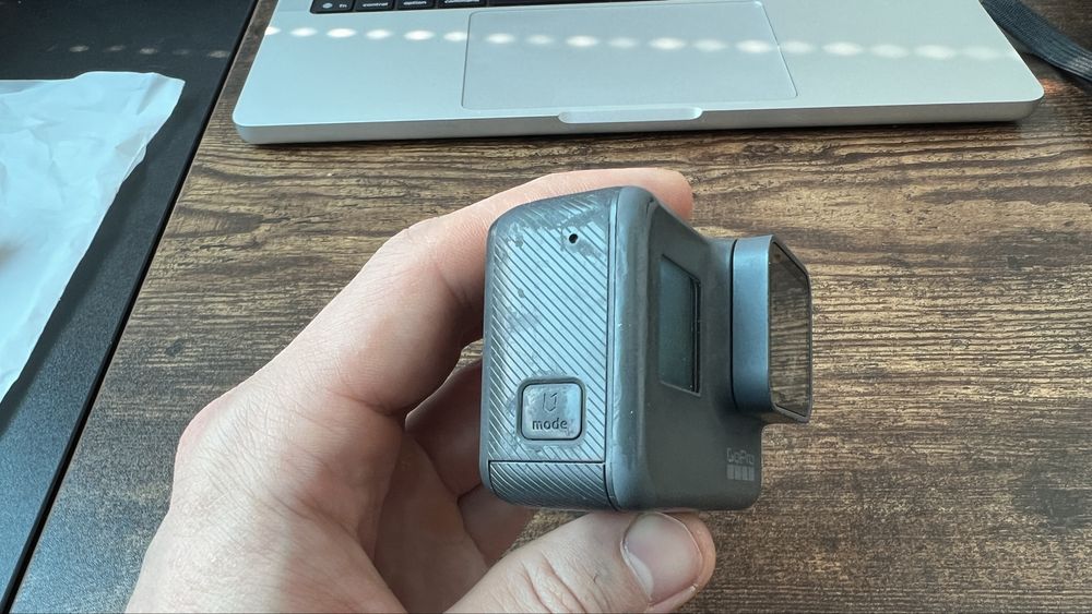 Екшън камера GoPro Hero 5 +селфи стик и крепление за глава