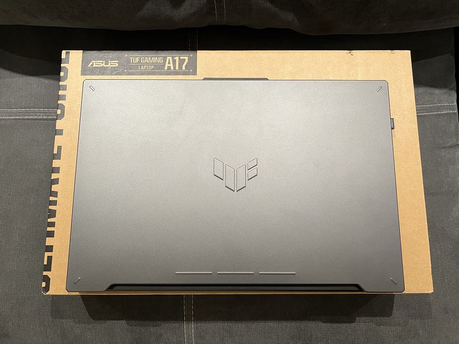 Продавам Gaming лаптоп ASUS TUF Gaming A17