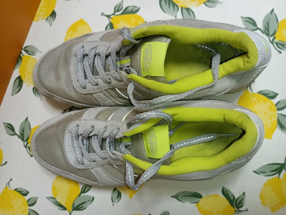 Buffalo N 39 кожени - 20 лв