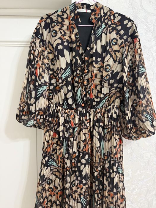 Қыз келіншектерге арналған көйлек сатамын.