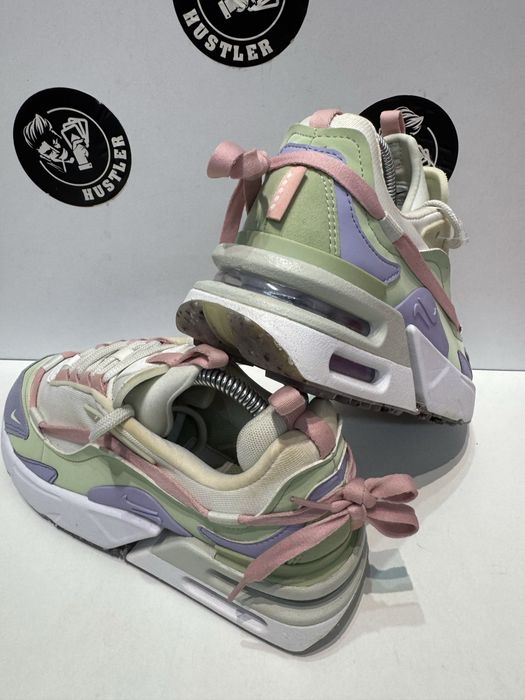 Маратонки NIKE AIR MAX FURYOSA . Номер 38.5