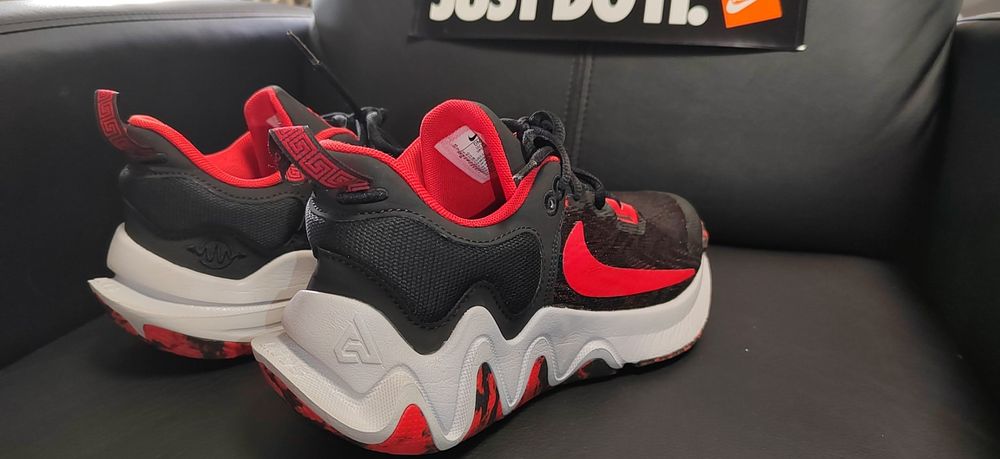 Nike Giannis Immortality 2, номер 40